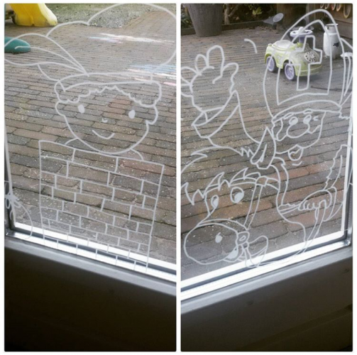 Tekenen op het raam met een krijtstift. - Thuisleven.com