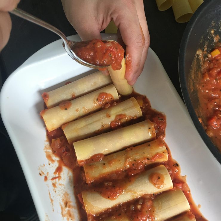 Cannelloni met paprika en tomaat van eigen bodem - Thuisleven.com