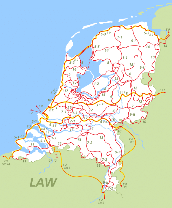 Welke populaire LAW's (Lange-Afstand-Wandelpaden) zijn er in Nederland?