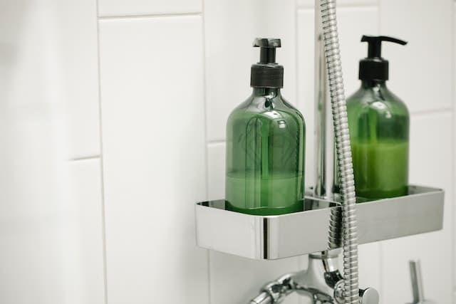 Duurzame shampoo, hoe draagt dat bij aan een beter milieu?