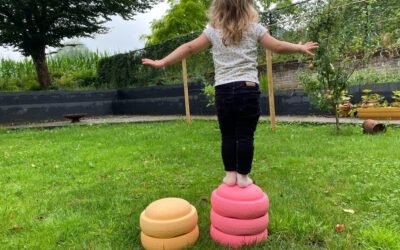 Stapelstein en yoga een ideale match voor kinderen